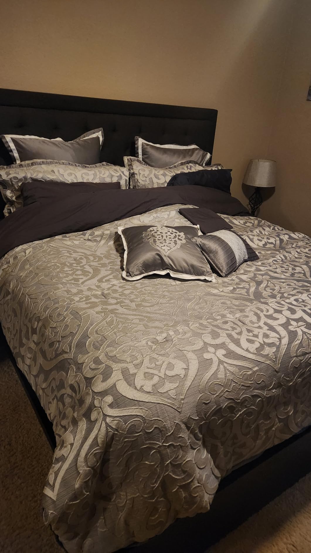 Madison Park Odette Cozy Comforter Set Jacquard Damask Medallion Design - Modern All Season, Down Alternative Bedding, Shams, Decorative Pillows, Queen(90 in x 90 in), Silver 8 Piece customer photo 1