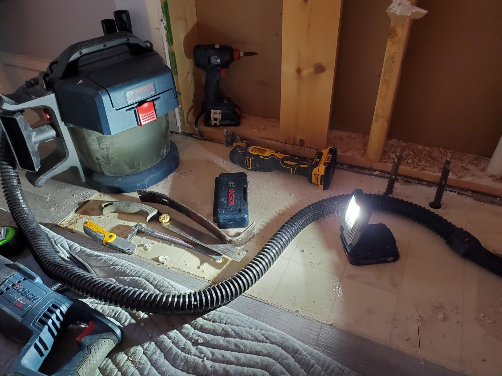 BOSCH GAS18V-3N 18V Cordless Wet Dry Vacuum, Portable Shop Vac customer photo 2