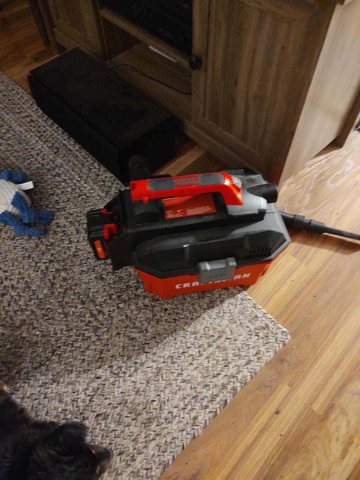 Craftsman V20 Cordless Vacuum Cleaner, Shop Vac Wet/Dry, 2 Gal (CMCV002B) customer photo 1