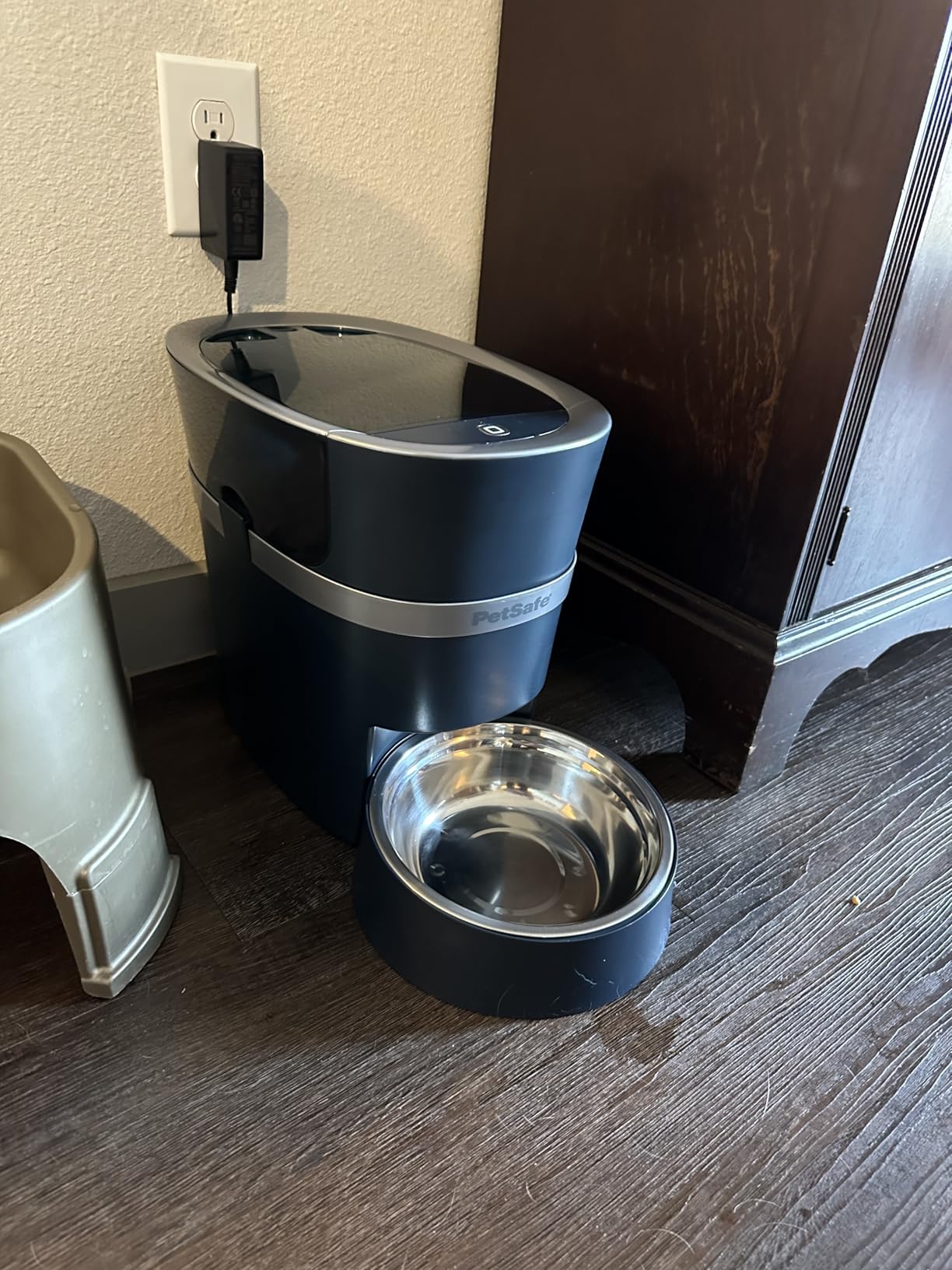 PetSafe Smart Feed Automatic Pet Feeder, 6L/24 Cup, Programmable customer photo 1