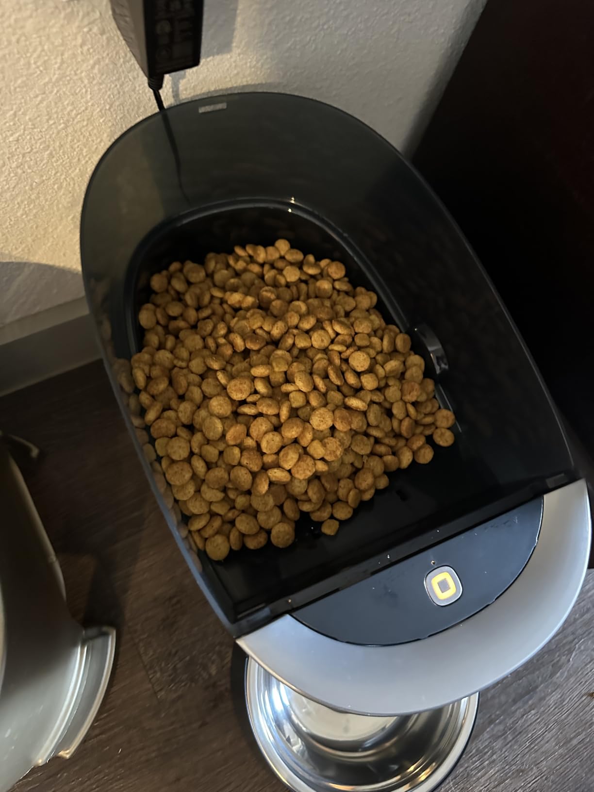 PetSafe Smart Feed Automatic Pet Feeder, 6L/24 Cup, Programmable customer photo 2