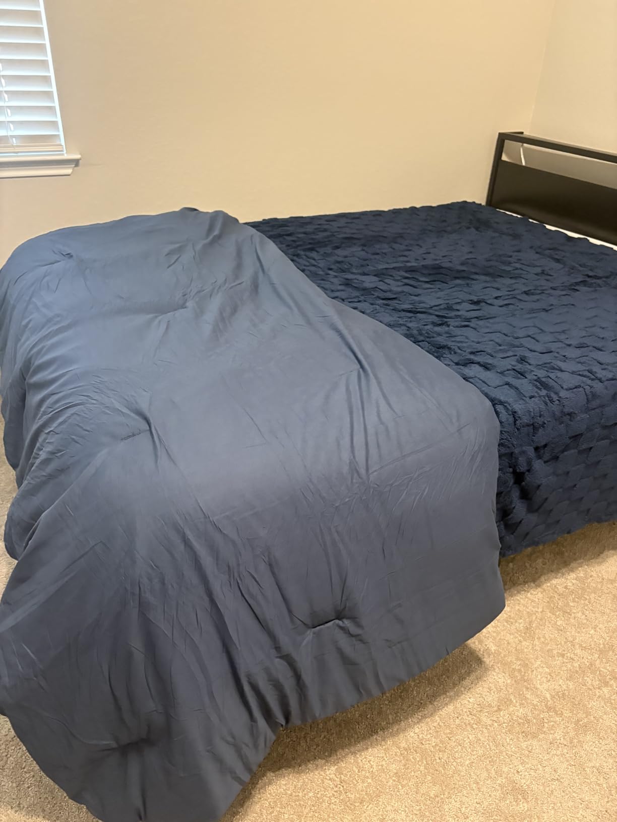Bedsure 7-Piece Queen Bedding Comforter Set & Sheet Set, Grey Bed in a Bag customer photo 1