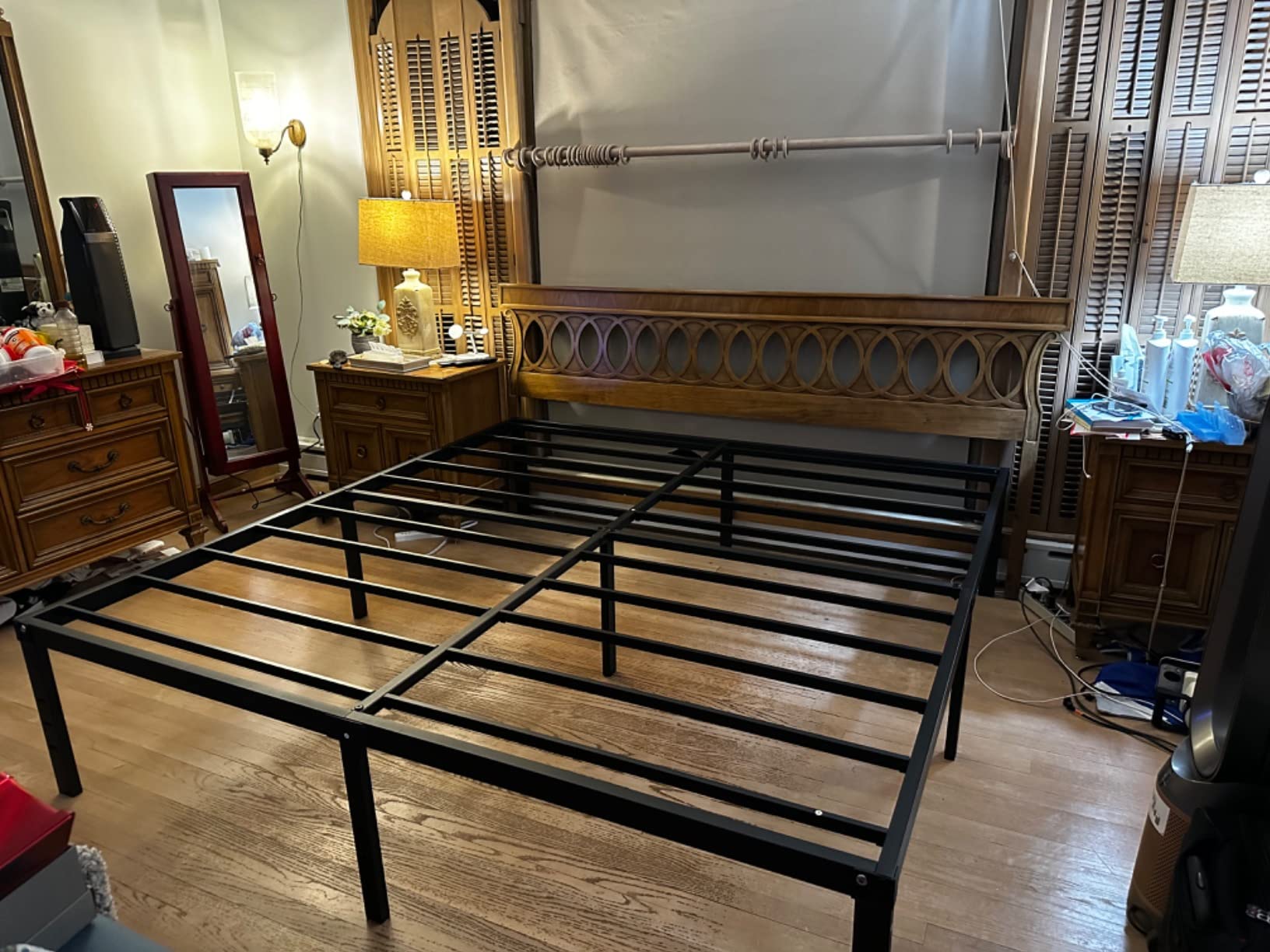 Wulanos Queen Size Bed Frame, 3500lbs Heavy Duty Metal Platform with Steel Slats Support, Sturdy and Noise-Free, 14 Inches High Bedframes with Ample Storage, No Box Spring Needed customer photo 1