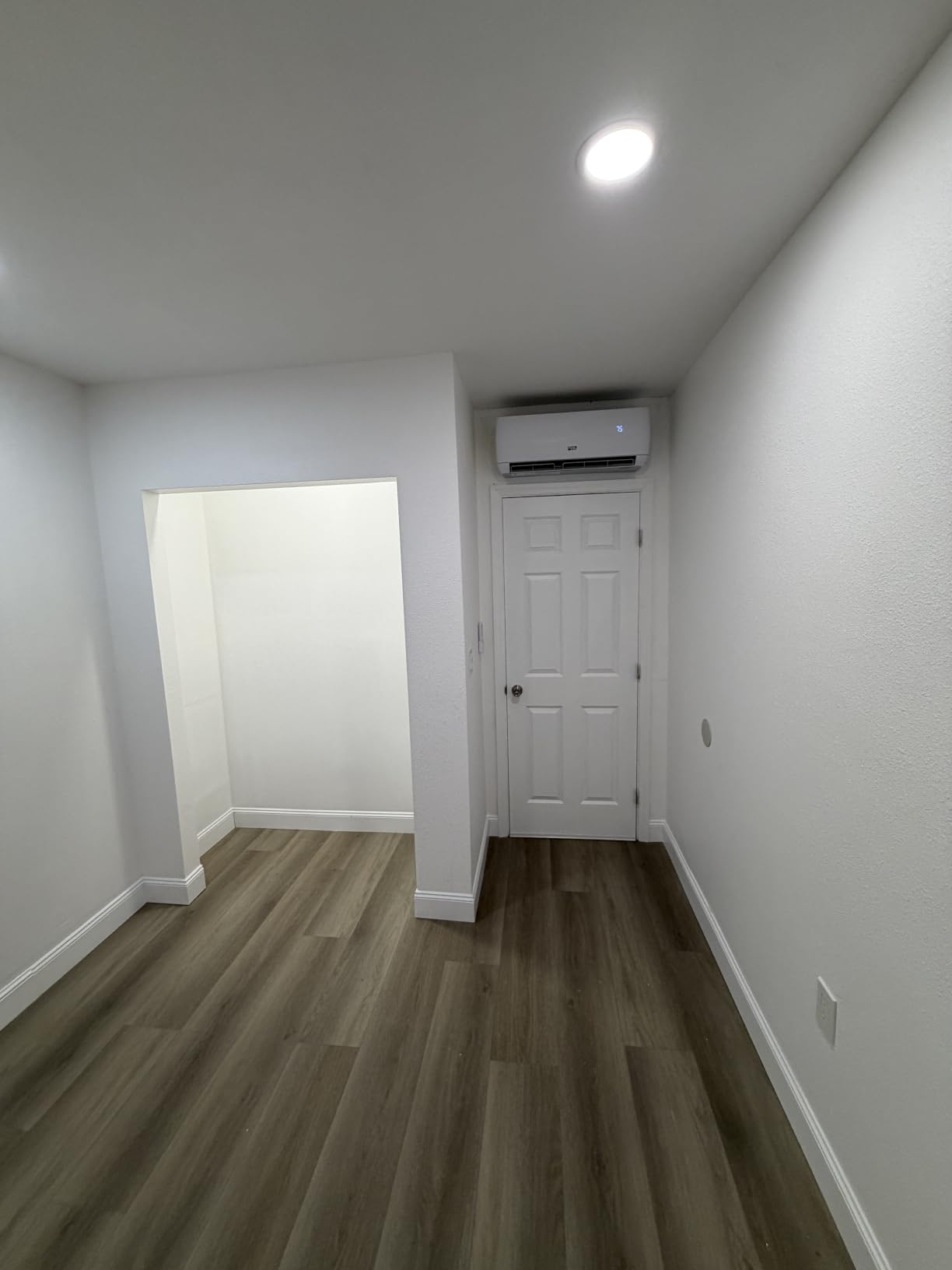 COSTWAY 18000BTU Mini Split Air Conditioner& Heater customer photo 1