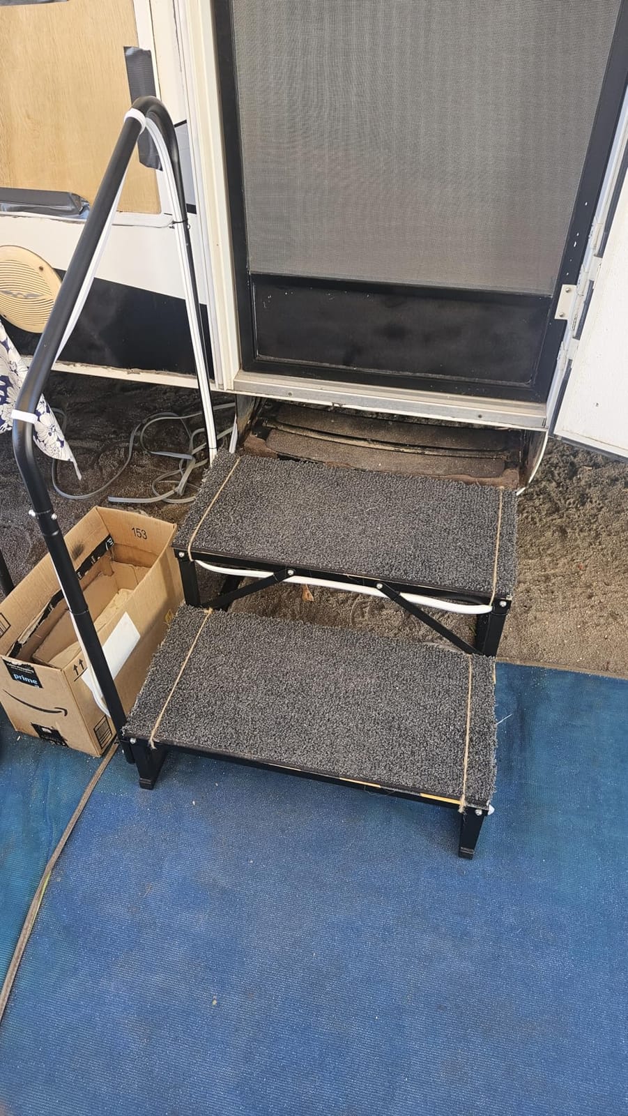TOCRETOARE RV Steps with Handrail, Hot Tub Steps with Handrail, Portable Stairs Steps for 5th Wheel RV, Mobile Home Stairs Outdoor RV Step customer photo 2