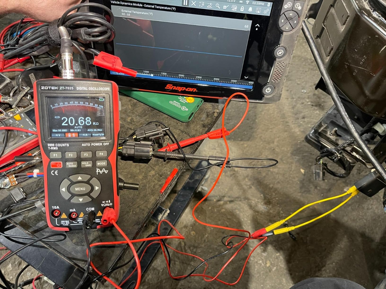 702S 2 in 1 Handheld Automotive Oscilloscope Multimeter - 10MHz Bandwidth 48MS/s Sampling Rate,Auto-Ranging 9999 Counts T-RMS Multimeter with Temperature Tester for Electronics Repair Test customer photo 2