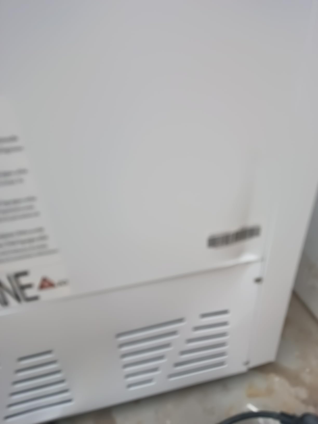 Hamilton Beach 17 cu ft Chest Deep Freezer - White, GARAGE READY Food for Large Family, Storage Basket, Space-Saving Flat Back, Stay-Open Lid, Front-Access Drain, for Basement, Laundry Room, Cottage customer photo 2