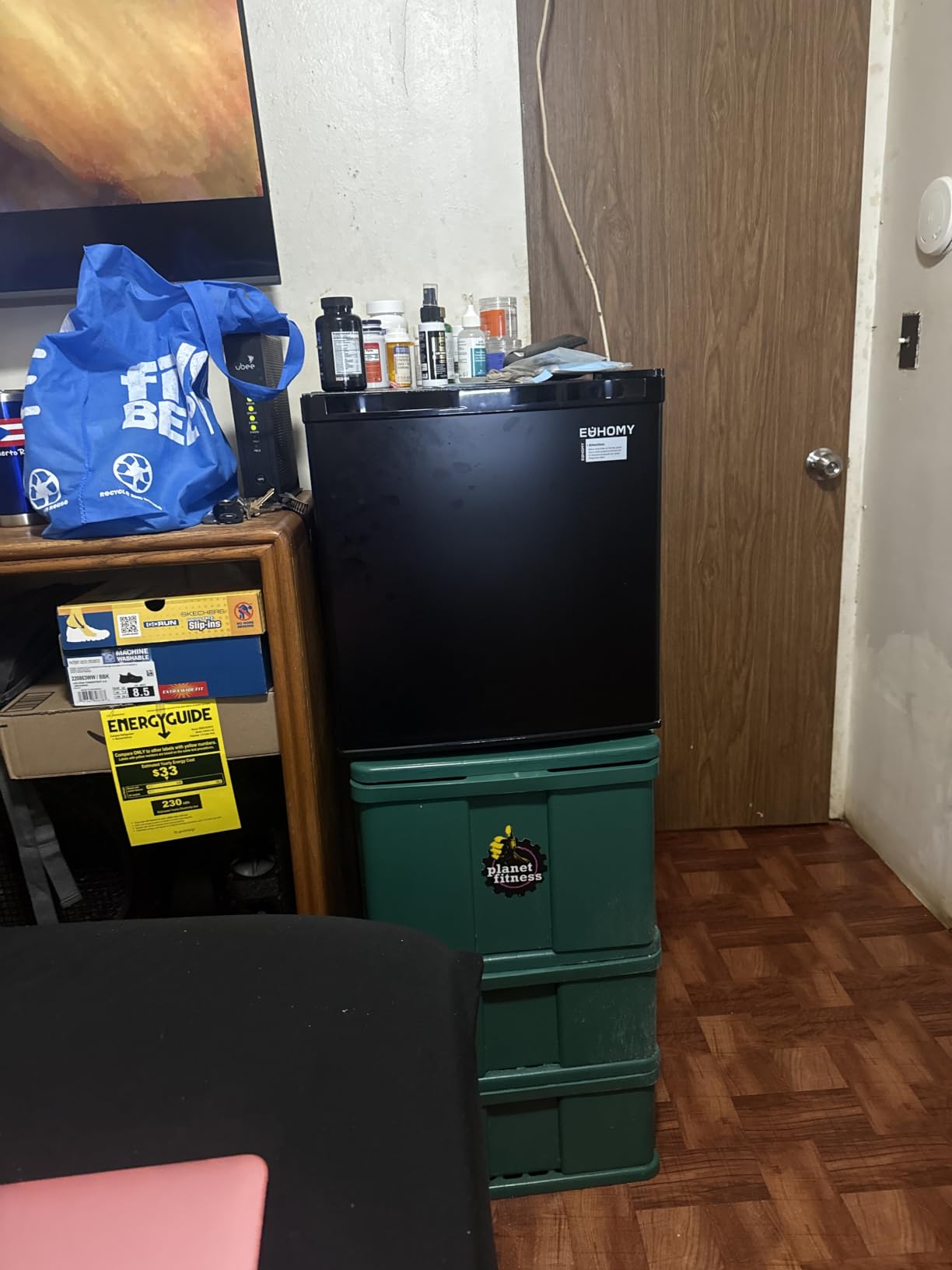 EUHOMY 1.7 Cu.Ft Mini Fridge, Reversible Door Compact Refrigerator, Black customer photo 1