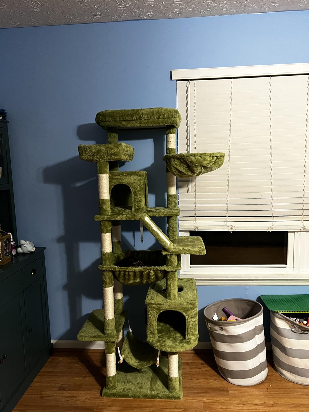 Heybly Cat Tree, 68 inch Multi-Level Cat Tower for Indoor Cats HCT025G customer photo 2