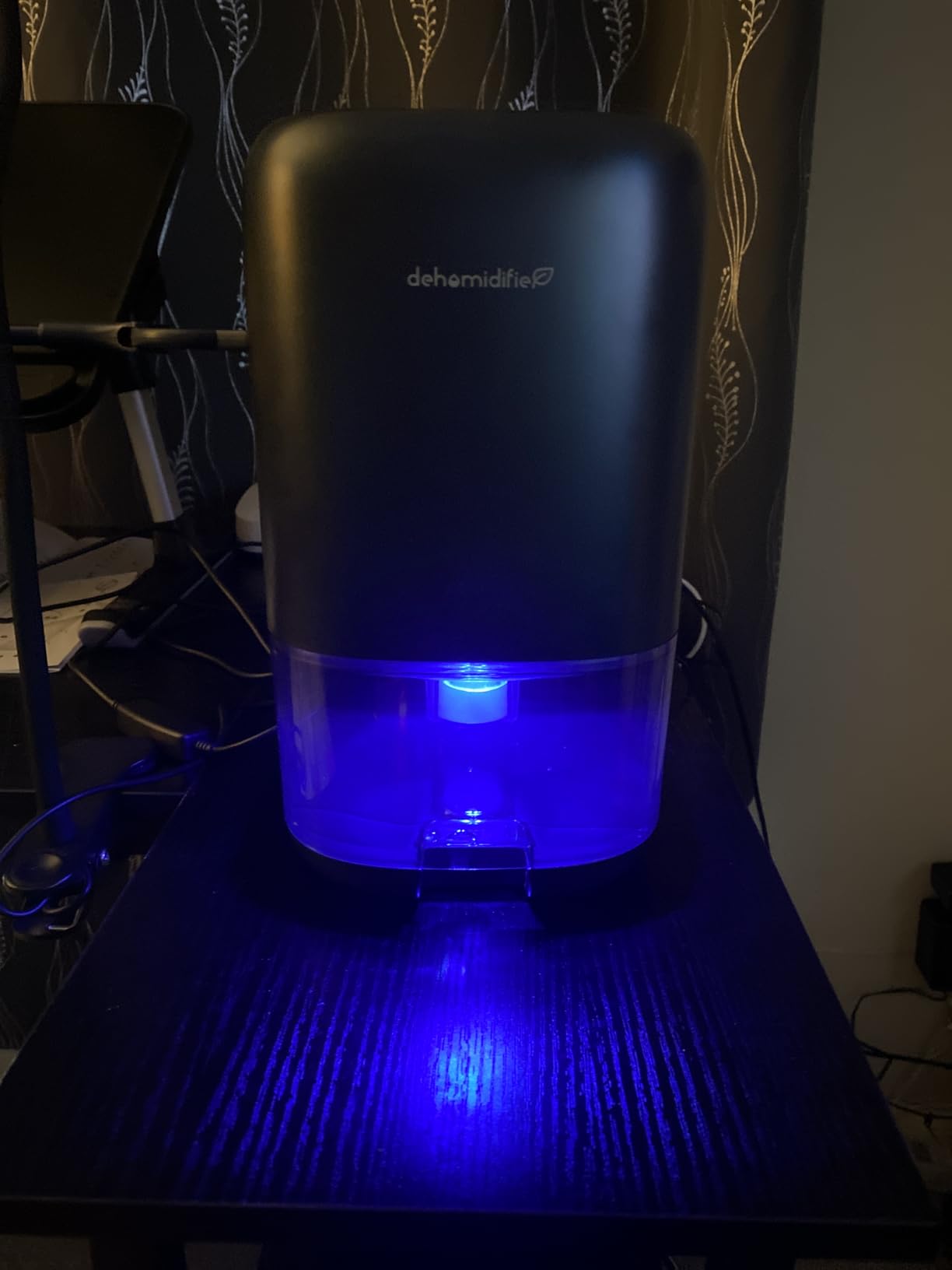 TABYIK 35 OZ Dehumidifier for Bedroom RV, Quiet with Auto Shut Off, Blue customer photo 2