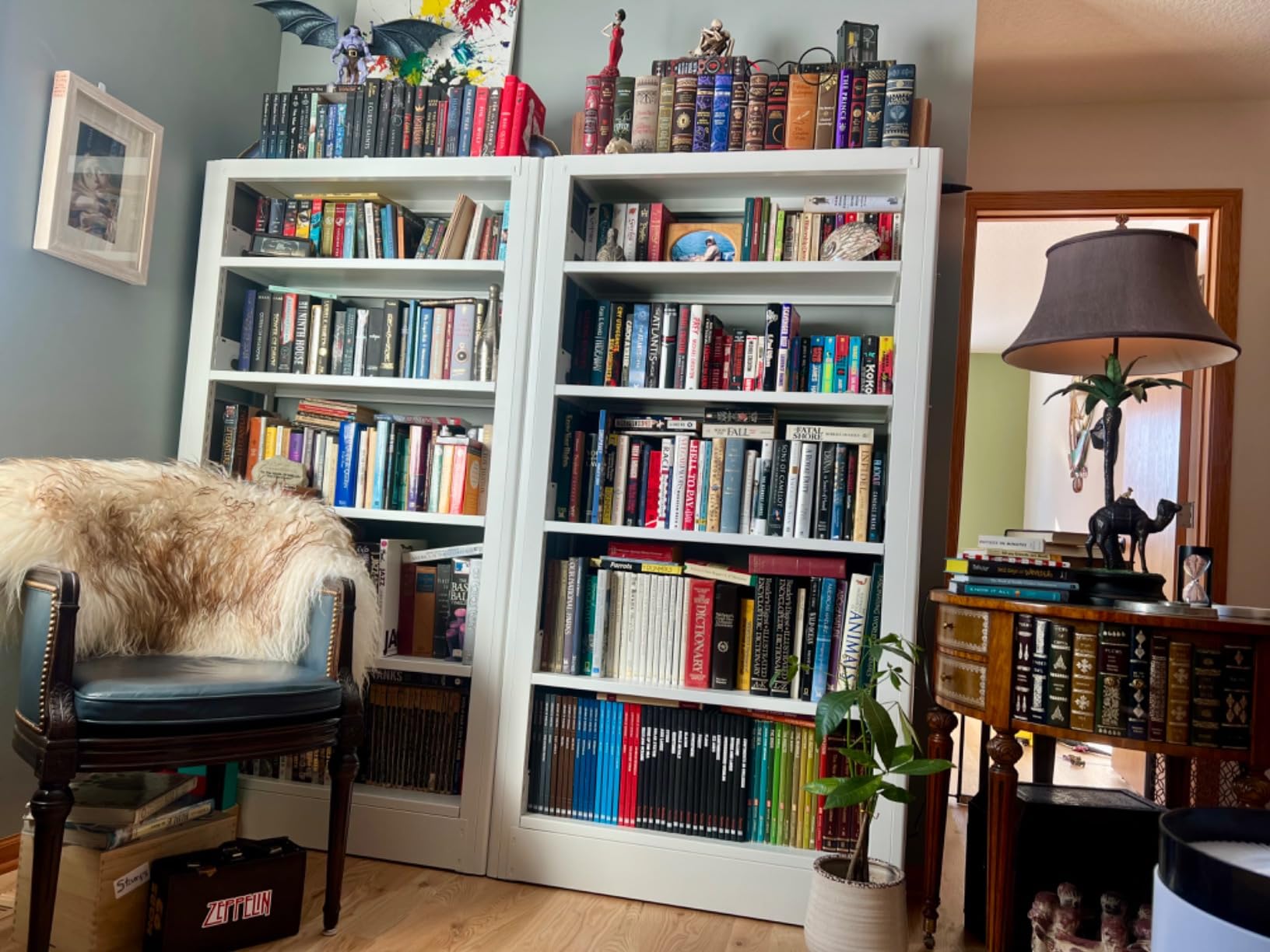 OSEILLC 5-Tier Expandable Metal Bookshelf, 69