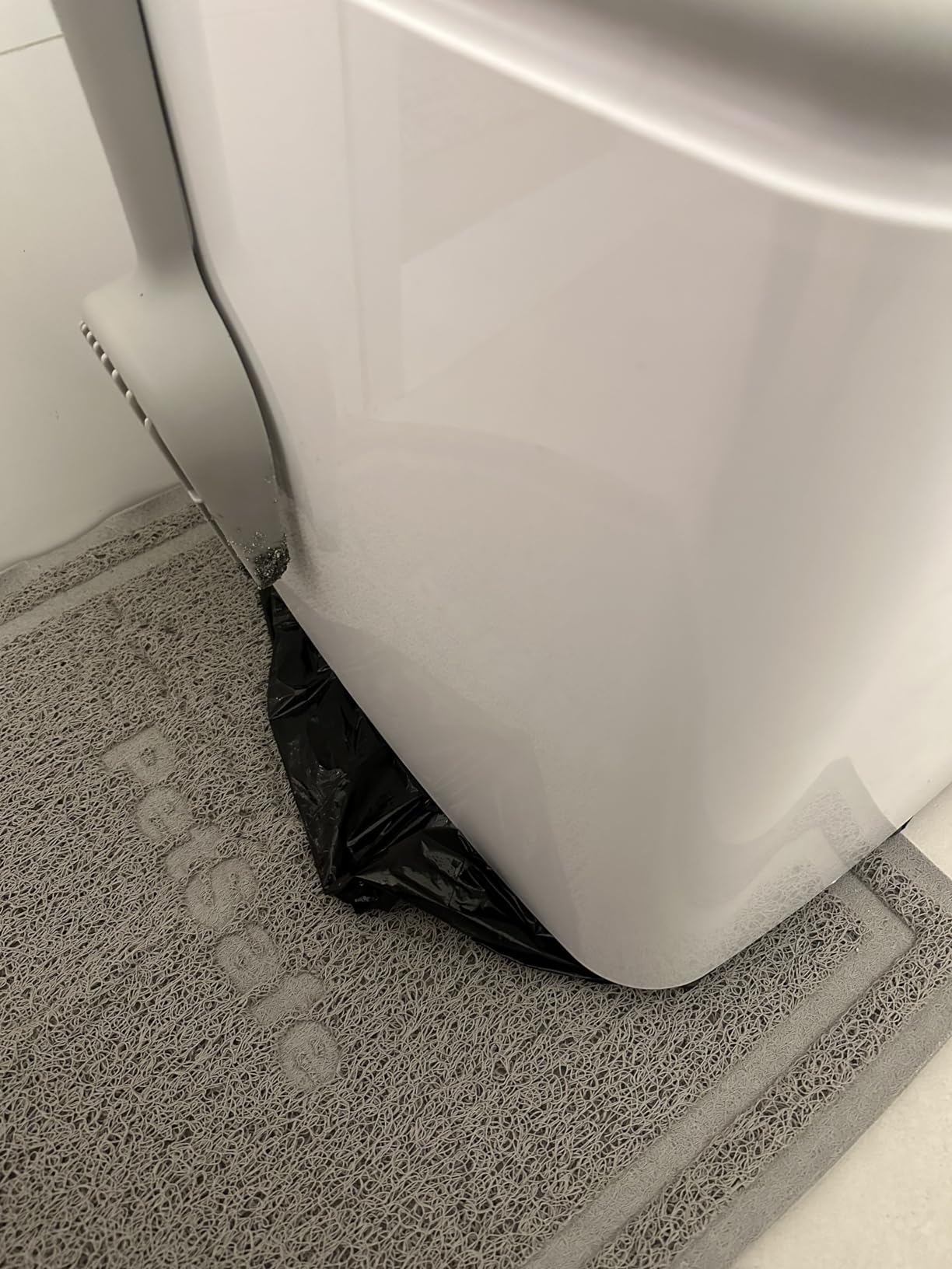 IRIS USA Cat Litter Box, Top Entry, Dog Proof, Covered, Scoop, Gray customer photo 1