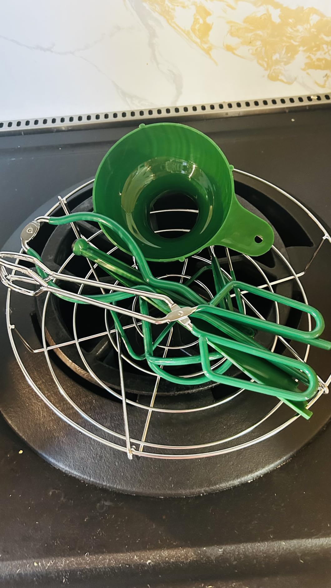 24qt pressure canner and canning pressure cooker with gauge,14.5PSI,practical 7pc Canning Supplies Starter Set,compatibility gas and induction cooktops, pressure cooker for canning (GREEN) customer photo 1