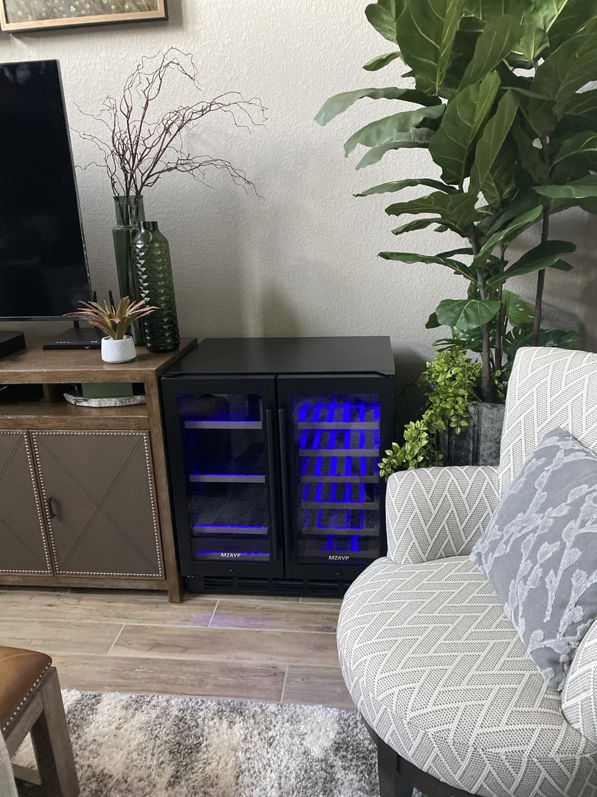 200 Bottle Dual Zone Wine Fridge, 24 Inch Large Wine Cooler Refrigerator Built-In or Freestanding, Tall Wine Cooler with Upgraded Compressor, Temperature Memory, Low Noise and Fast Cooling customer photo 1