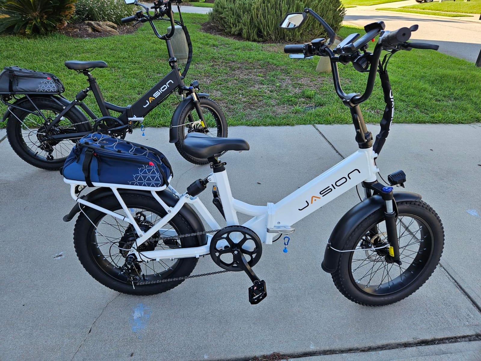 Jasion EB6 Foldable Electric Bike for Adults, 1200W Peak Motor 25 MPH EBike customer photo 1