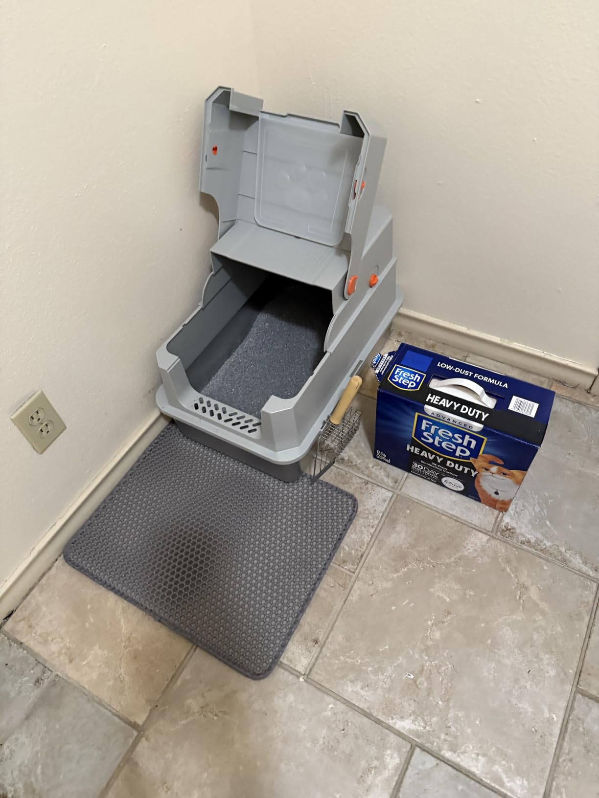 TENTIZON Stainless Steel Cat Litter Box with Lid, Large Covered Enclosed Kitty Litterbox with Hood, Flip Top, High Side, Litter Mat, Scoop for Big Cats, Kitten, No Odor, No Mess, Easy Clean, Grey customer photo 1