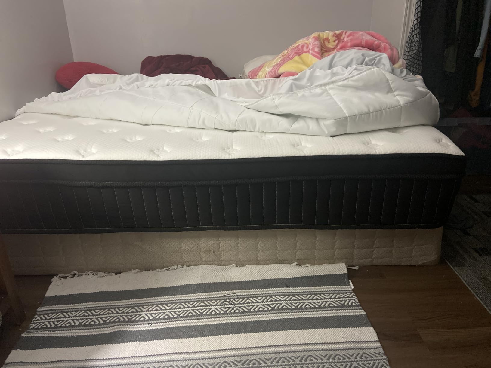Juego 14 Inch King Size Mattress,Cooling Hybrid Mattress for All Sleepers customer photo 2