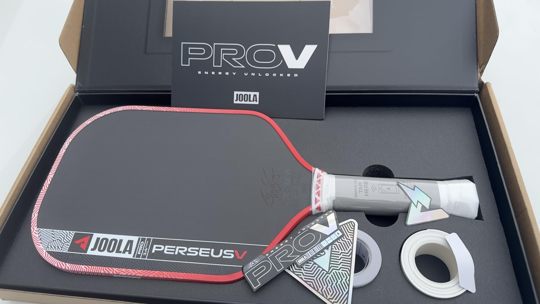 JOOLA Pro V Pickleball Paddle - 14mm/16mm - Raw Carbon Fiber Textured Surface - Enhanced Frame & Propulsion Core, USAPA & UPA-A Certified, NFC Chip Enabled, Premium Control & Lightweight Performance customer photo 2