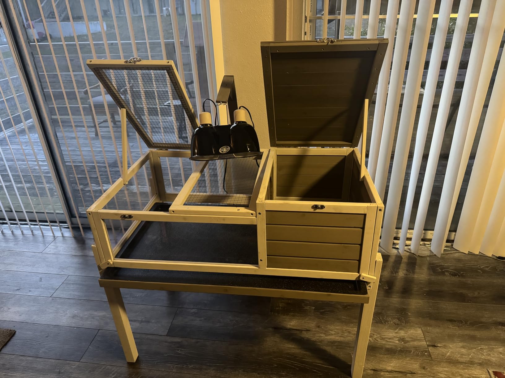 Large Tortoise Enclosure with Adjustable Lamp Stand and Storage Shelf customer photo 1